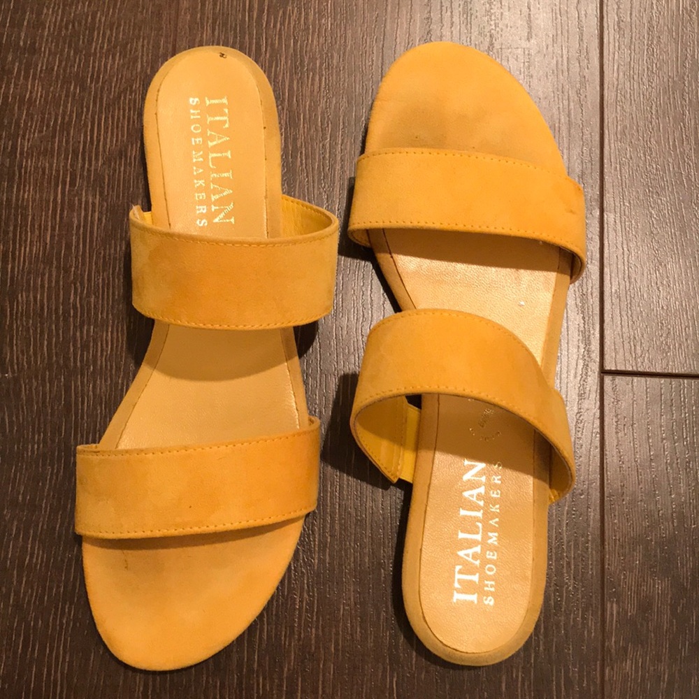 Mustard sandals